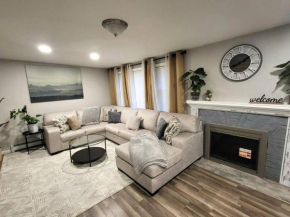 Spacious Home In the Cove